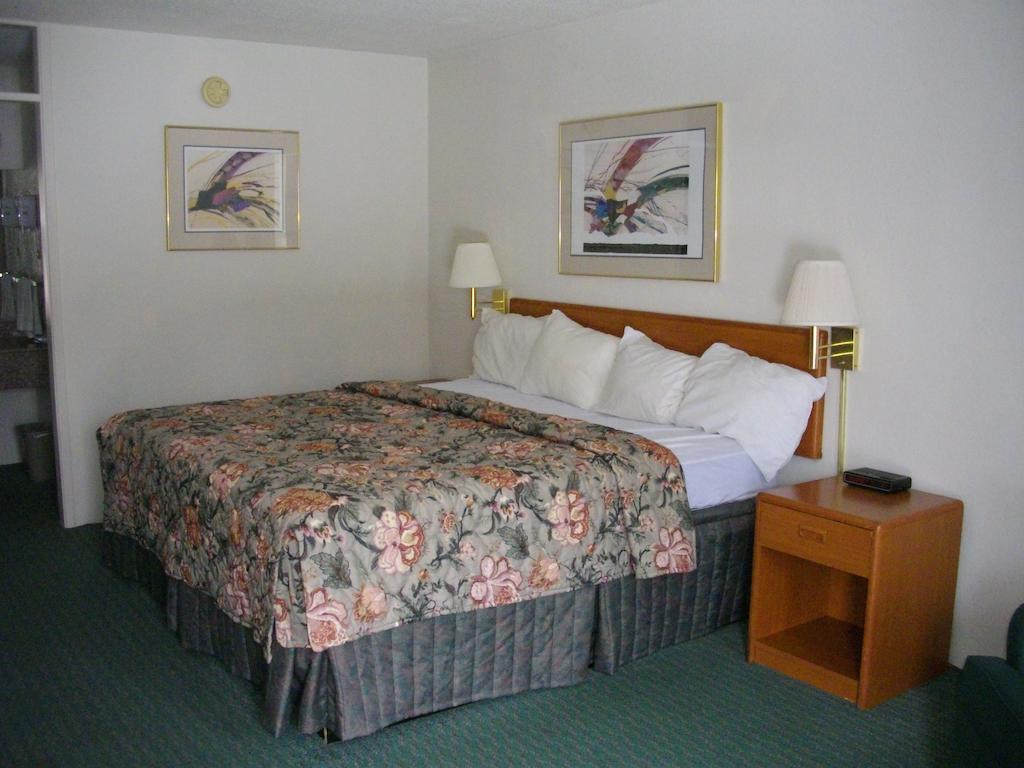 Macomb Inn Quarto foto